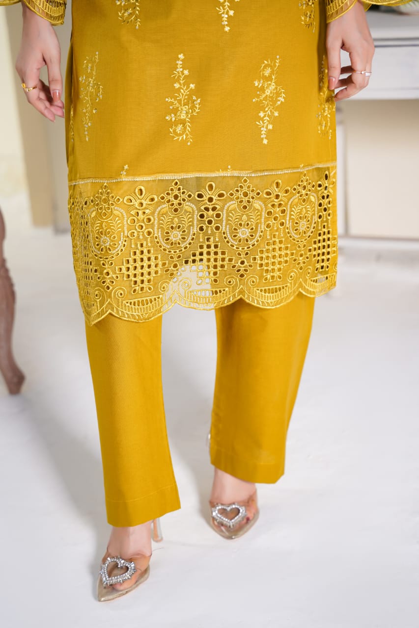 Premium Stitched 3-piece Khaddar Suit | D-2